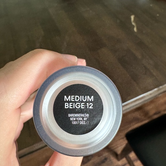 Bare minerals original liquid mineral foundation - Picture 3 of 3